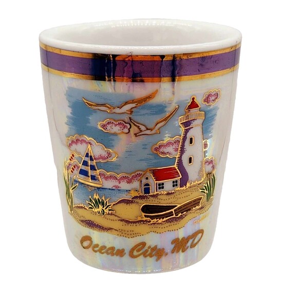 Ocean City MD Ocean Beach Scene Iridescent Shot Glass Collectible Souvenir - Picture 1 of 8
